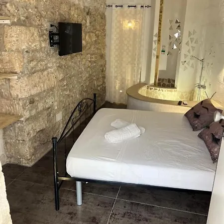 Holiday home Maison Carolina